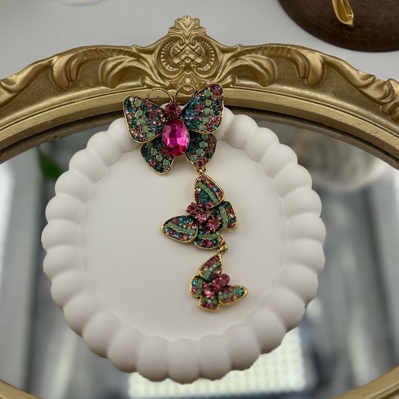 Betsey Johnson Jewelry - Multicolor Butterfly Brooch & Pendant ✨